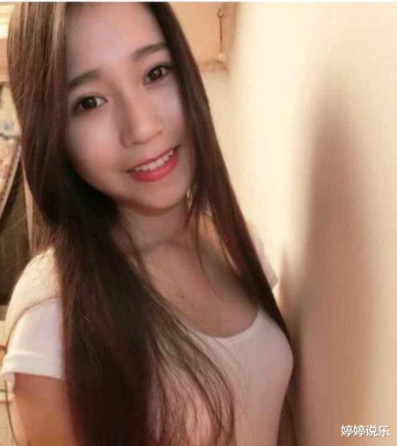 靠1分钟视频走红，五年后“优衣库女主”出道了，艺名还挺洋气