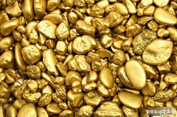 黄金价格“疯涨”,卖金成热潮?市民:压箱底的黄金都翻出来了 黄金价格“疯涨”,卖金成热潮?市民:压箱底的黄金都翻出来了