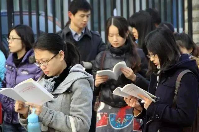 公务员考试没过培训费退吗?公务员培训骗局“包过、不过退款”暗藏乾坤 公务员考试没过培训费退吗?公务员培训骗局“包过、不过退款”暗藏乾坤