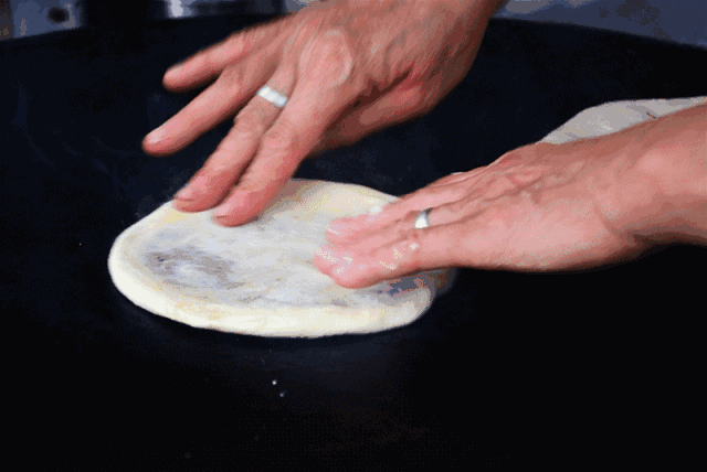 天使之剑 馆藏分类 有一种面食,可甜可咸,其貌不扬却被疯狂点赞.