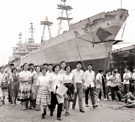 新中国第一艘万吨远洋轮,第一次航行时就沉没了