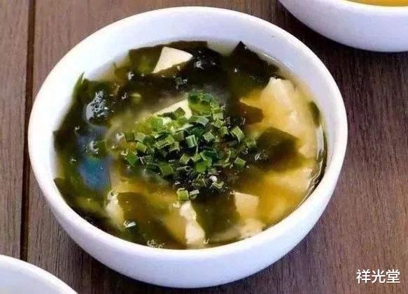 肺毒“重”的人,身体3处是“黑”的,如果你也有,尽早排毒 肺毒“重”的人,身体3处是“黑”的,如果你也有,尽早排毒