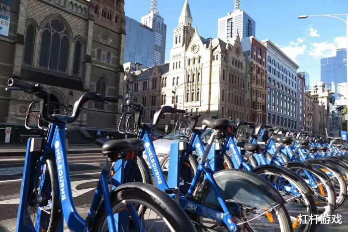 国产奶巨头陷造假风波!飞鹤到底啥情况?