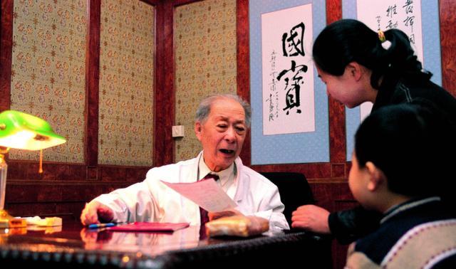 文科生不能选医学专业 班主任：这5个专业可以考虑就业前景好