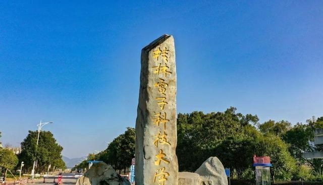 张雪峰推荐的二本大学有哪些？这5所值得关注，性价比高