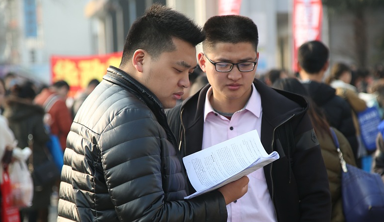 公务员考试为何有些岗位没人报,是捡漏还是大坑,现在知道还不晚 公务员考试为何有些岗位没人报,是捡漏还是大坑,现在知道还不晚