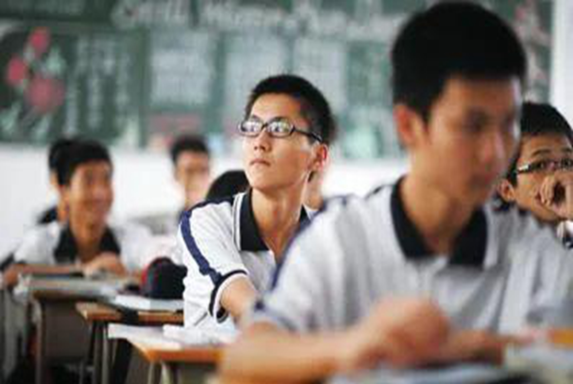 高考480怎么填志愿？这些专业是未来十年“东风”，选到就是赚到