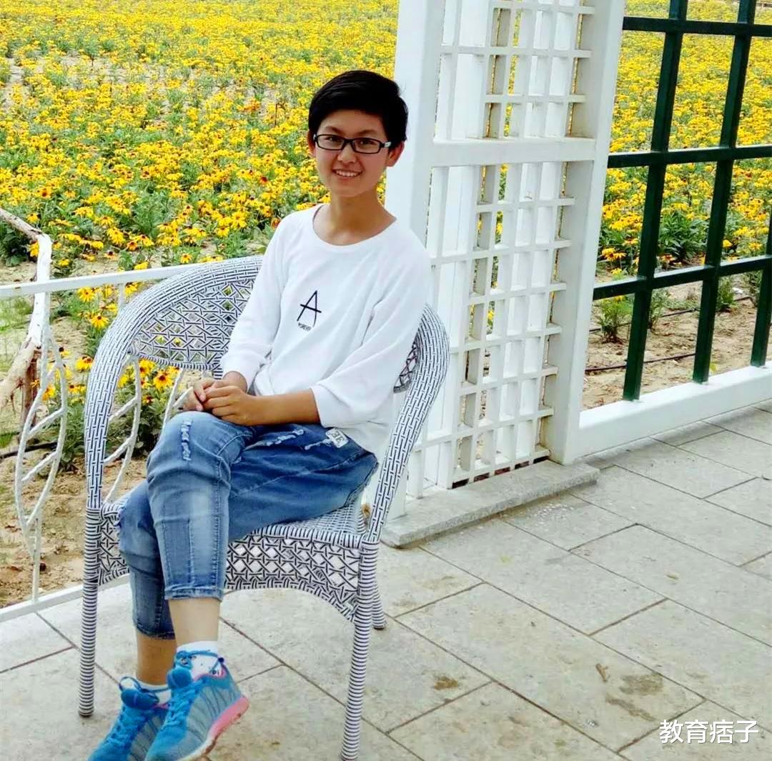 宁夏女状元688分考上北大,农村父母流下心酸眼泪,她的经历值得学习! 宁夏女状元688分考上北大,农村父母流下心酸眼泪,她的经历值得学习!