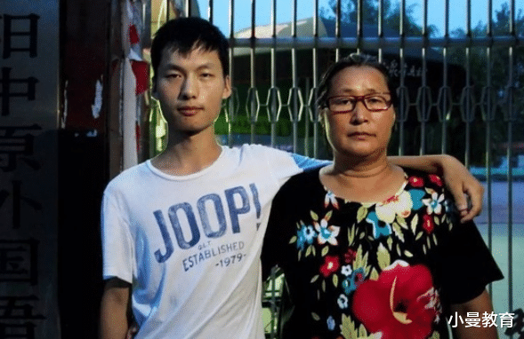 父母是什么职业容易培养出学霸?服务类职业垫底,原因扎心又无奈 父母是什么职业容易培养出学霸?服务类职业垫底,原因扎心又无奈