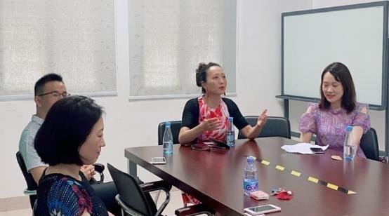 读公立和私立学校，对学生来说有哪些不同？家长：长大后差距大
