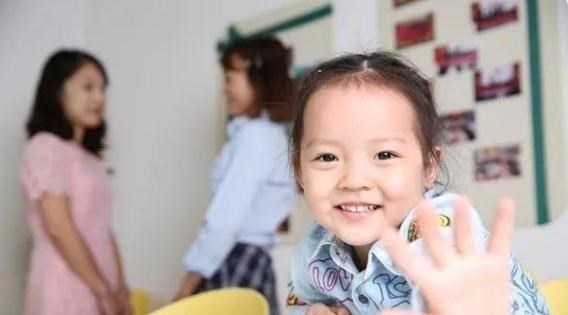 宝宝牙缝越长越宽是咋回事?孩子发育有规律,家长们先别着急 宝宝牙缝越长越宽是咋回事?孩子发育有规律,家长们先别着急