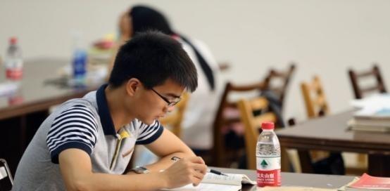 高校考研难度排行，上海交通大学难度“加大”，清华难度稳居第一