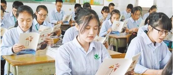 江苏高考满分作文,全文仅755个字,30个生僻字批卷老师都不认识 江苏高考满分作文,全文仅755个字,30个生僻字批卷老师都不认识