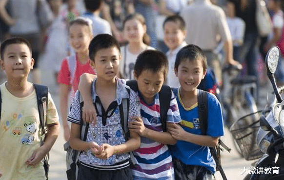 中小学生迎来好消息,教育部调整上课时间,学生能睡到自然醒了 中小学生迎来好消息,教育部调整上课时间,学生能睡到自然醒了