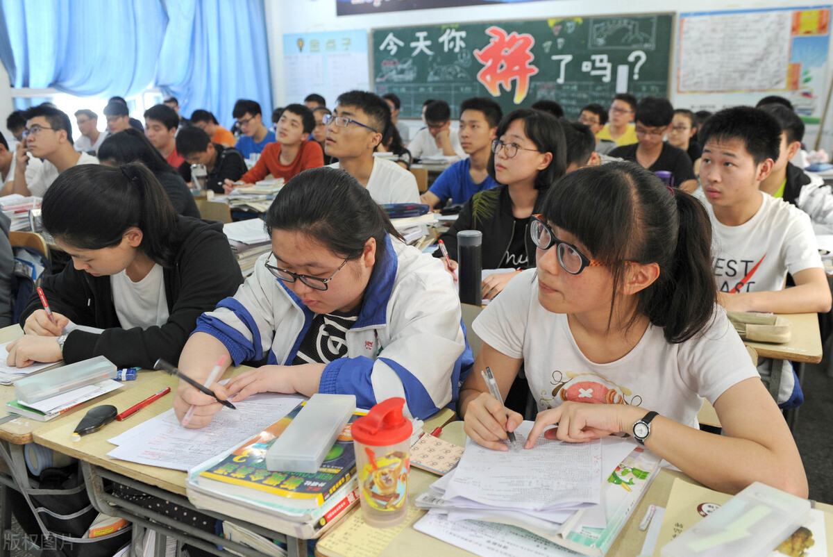 清华才女武亦姝家教曝光：在实力面前，你的努力，其实不堪一击