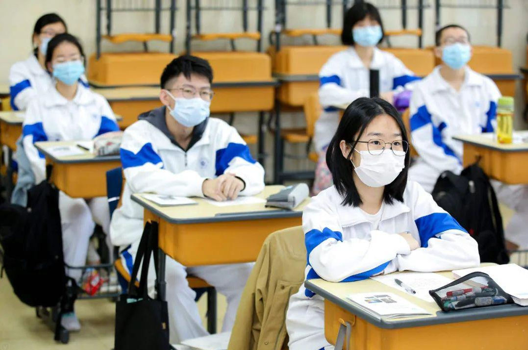 2021年高考成绩放榜,云南表现惊艳,江苏略显挣扎,一省两极分化 2021年高考成绩放榜,云南表现惊艳,江苏略显挣扎,一省两极分化
