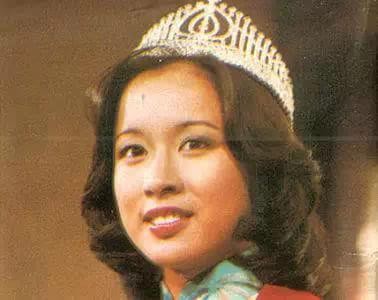 她是香港最美小姐，19岁嫁郭晶晶公公，50岁再嫁百亿富豪