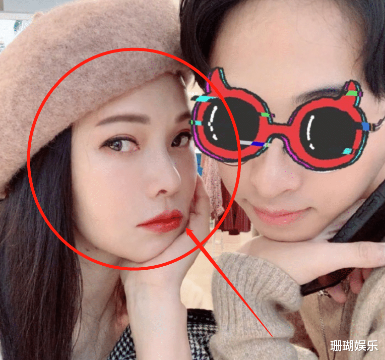 伊能静不同时期证件照曝光，截图放大三倍看五官，有无整容很显然