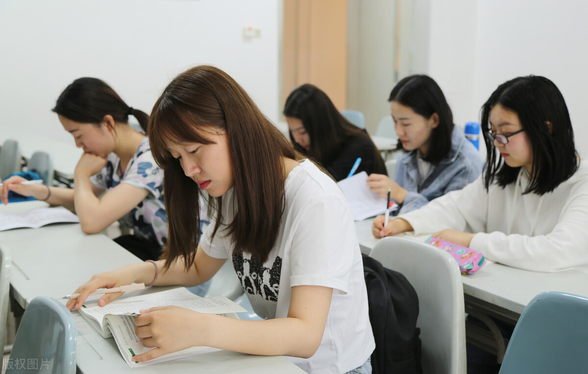 清华才女武亦姝家教曝光:在实力面前,你的努力,其实不堪一击 清华才女武亦姝家教曝光:在实力面前,你的努力,其实不堪一击