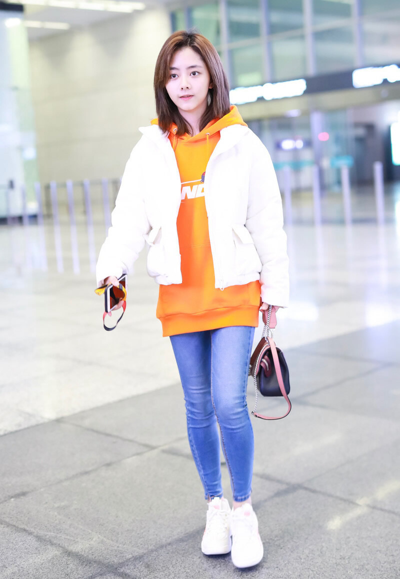 小个子女生怎么穿搭羽绒服显高(小个子女生显高羽绒服穿搭技巧2025) 小个子女生怎么穿搭羽绒服显高(小个子女生显高羽绒服穿搭技巧2025)