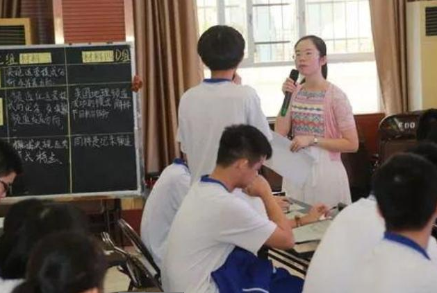 教师带薪寒暑假或将取消,和公务员一样朝九晚五,教师反应很意外 教师带薪寒暑假或将取消,和公务员一样朝九晚五,教师反应很意外