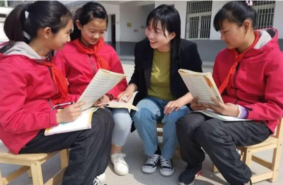 深圳普通中学老师工资曝光,看完工资单,后悔当初没当老师 深圳普通中学老师工资曝光,看完工资单,后悔当初没当老师