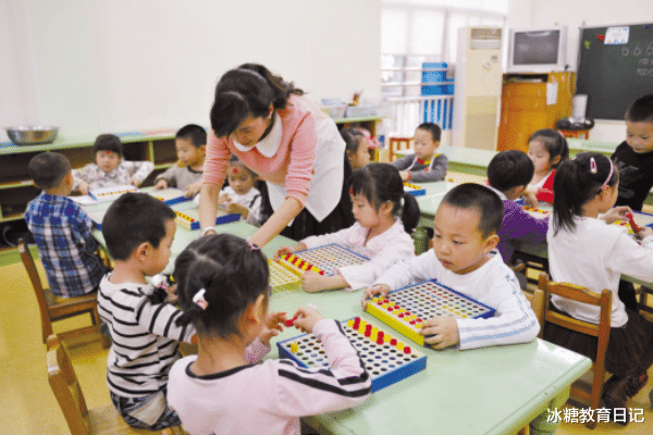 幼儿园会纳入“义务教育”吗?看了相关部门的回应,家长高兴不已 幼儿园会纳入“义务教育”吗?看了相关部门的回应,家长高兴不已