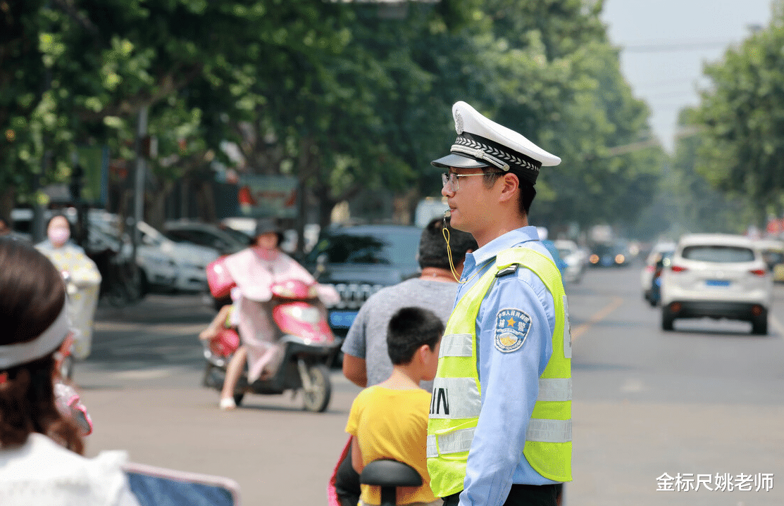 辅警入编真的有戏了,杭州已有4名辅警转正,满足这3个条件即可! 辅警入编真的有戏了,杭州已有4名辅警转正,满足这3个条件即可!