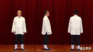 这一式马步冲拳,怒目瞪眼,均可刺激肝经系统,使肝血充盈,肝气疏泄