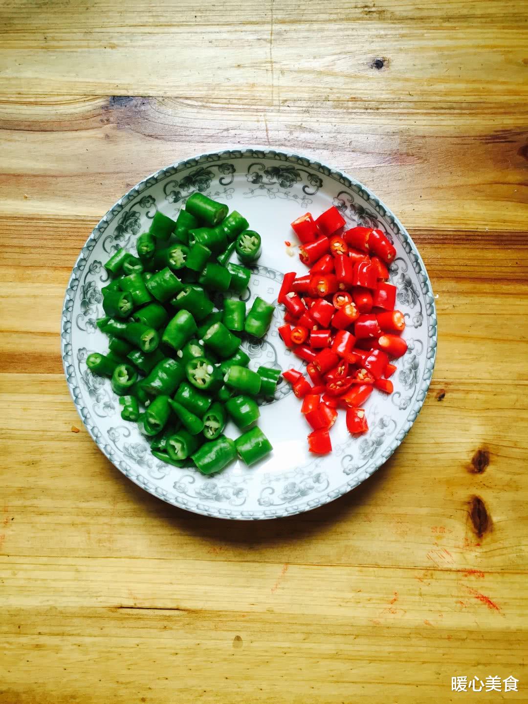 干锅茶树菇,鲜香味美,快和小编一起悄悄学习做法吧 干锅茶树菇,鲜香味美,快和小编一起悄悄学习做法吧