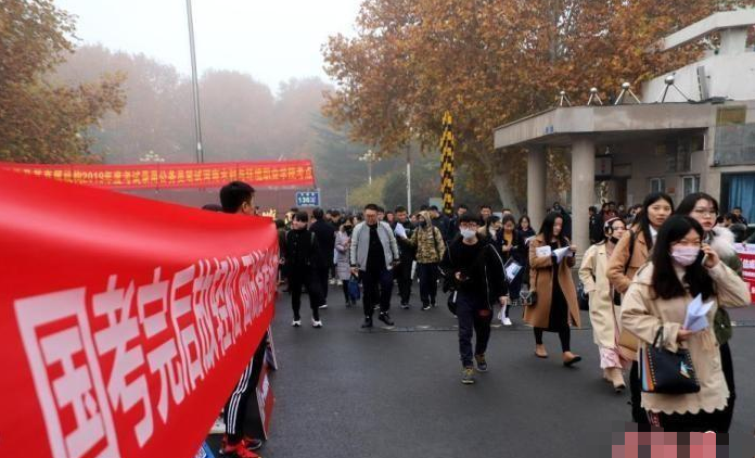 2021国考补录来了！400余岗位补录1990人，这类考生的机会来了.