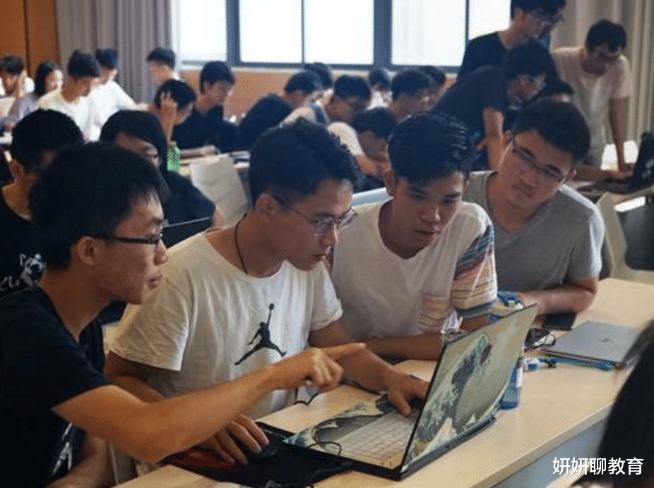 2021年英语四六级时间已定,四六级成绩单领取方式有变,值得考生注意 2021年英语四六级时间已定,四六级成绩单领取方式有变,值得考生注意