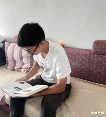 哪类家庭容易出“学霸”？工薪家庭垫底让人心酸，榜首出乎意料