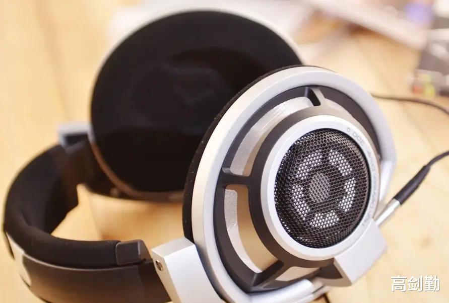 森海塞尔|再见，森海塞尔，很遗憾世界四大耳机品牌如今只剩下三家了