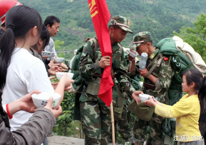 为何中国现在无人敢惹?14年前的一场意外,无意暴露了中国实力