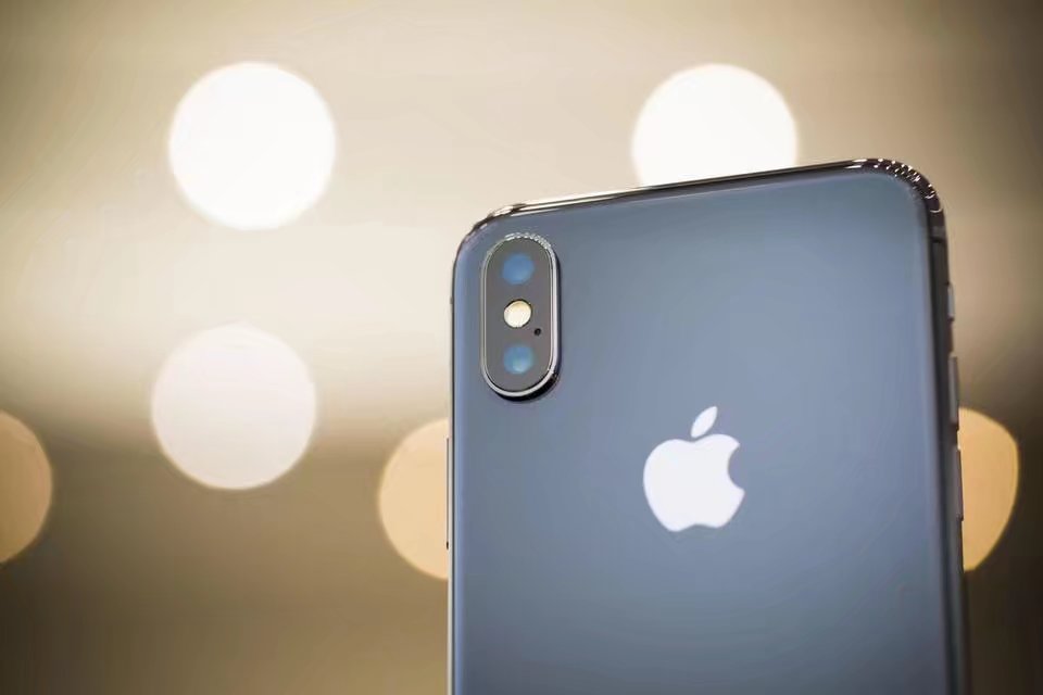 iPhoneX|未来已到来！五年前的iPhone X绝非一台普通手机，而是预示着未来
