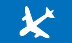 飞机坠落市区，飞行员该逃生吗？