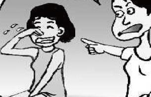 女小偷遭脱衣围殴，以暴制暴合理吗？