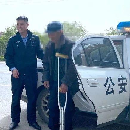 遂平快报 孤寡老人出门迷路，暖心辅警平安送回