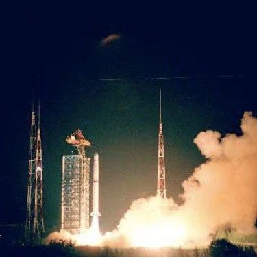 极轨气象卫星 百年瞬间：中国第一颗极轨气象卫星发射成功