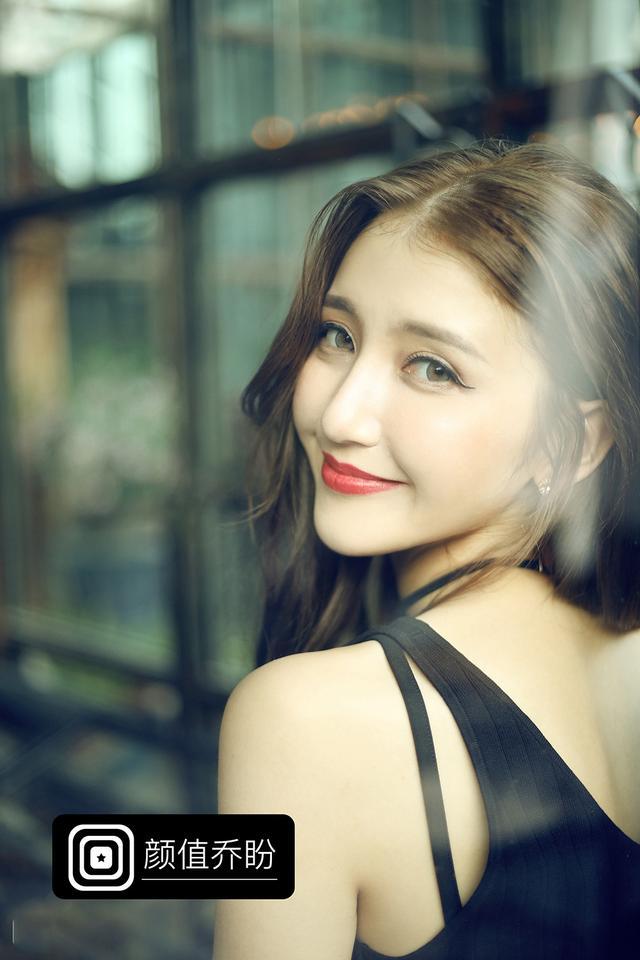 电竞王菲，小baby，赵本山女儿，这些女主播收入堪比明星！