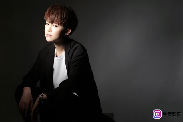 电竞王菲，小baby，赵本山女儿，这些女主播收入堪比明星！