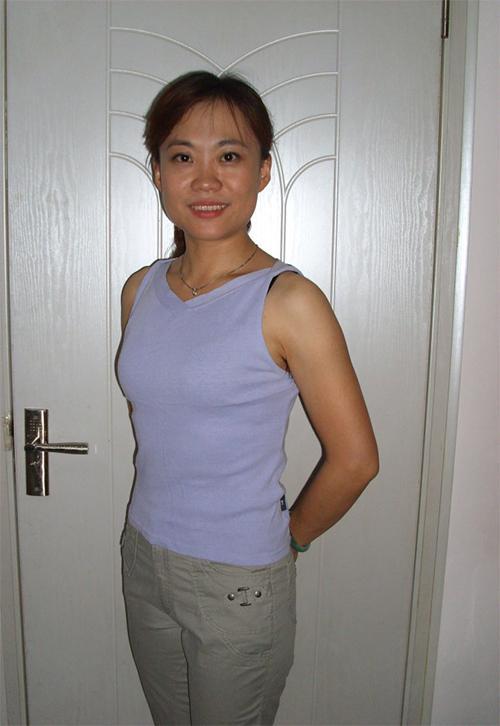 偶然的机会经朋友介绍一款名叫依纤凝荷茶的减肥养生茶,抱着试一试的