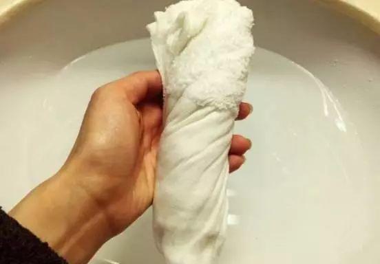 毛呢大衣脏了难洗, 在家就能洗的干干净净!