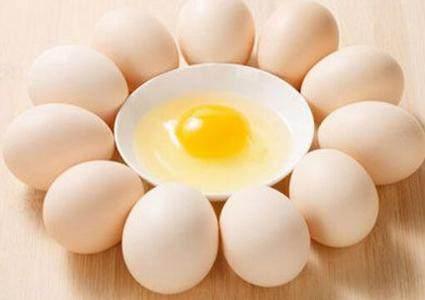 没想到鸡蛋表面脏。有这样隐患