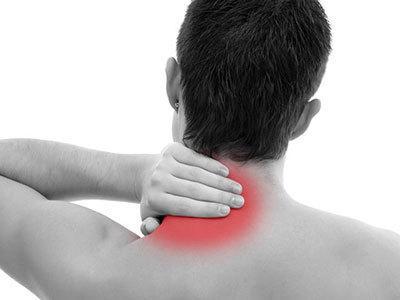 腰椎压迫神经能按摩么 颈椎腰椎疾病的病因、