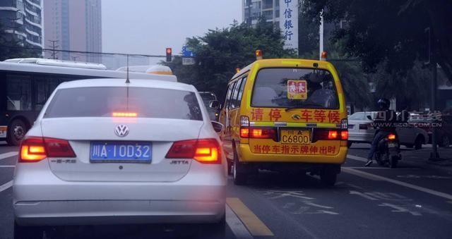 17年C1驾照要小心: 交规冷线越不得, 一不小