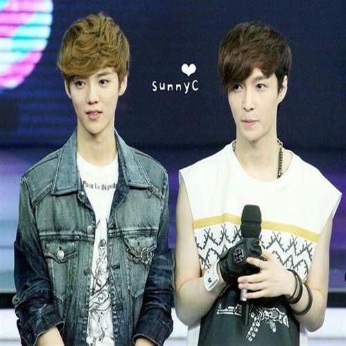 张艺兴身高1米78?看看那些身高扑朔迷离的男星! 张艺兴身高1米78?看看那些身高扑朔迷离的男星!