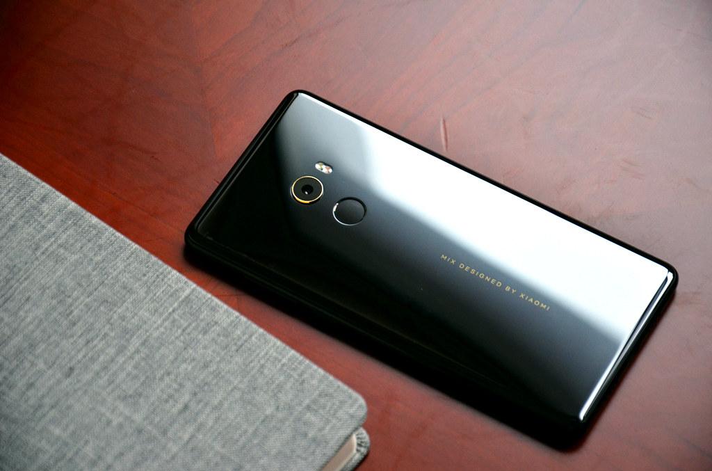 小米MIX2全面升级价格不升反降, 是偷工减料?