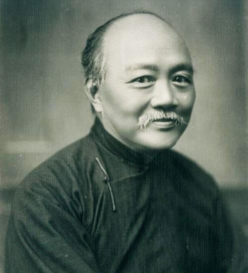 汪精卫是什么组织 bc1bd36e188a934dc3bbd32325f7a0adx500x550x31.jpeg